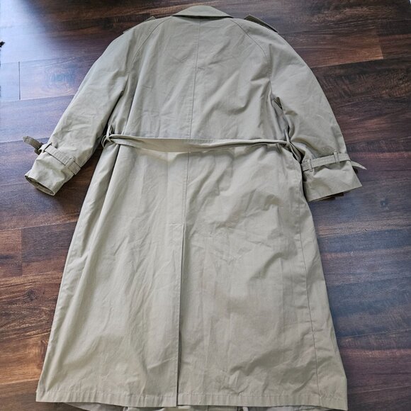 Classic Tan Trench Coat - Picture 2 of 11